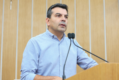 Luis Galarraga prop&otilde;e programa de interc&acirc;mbio educacional para estudantes de S&atilde;o Caetano
