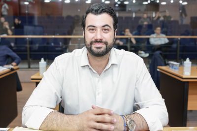 C&eacute;sar Oliva prop&otilde;e cria&ccedil;&atilde;o de Consult&oacute;rio Veterin&aacute;rio M&oacute;vel em S&atilde;o Caetano