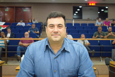 C&eacute;sar Oliva prop&otilde;e projeto de lei in&eacute;dito para apoiar irm&atilde;os de pessoas com defici&ecirc;ncia e TEA
