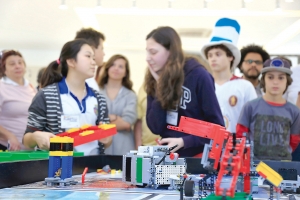Torneio de Rob&oacute;tica empolga estudantes