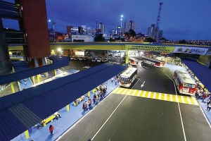 Prefeitura de Mau&aacute; entrega reforma do Terminal Central