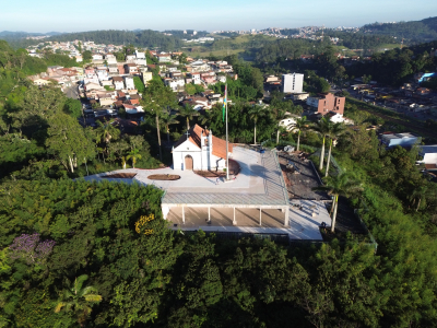 Prefeitura abre edital para concess&atilde;o de espa&ccedil;os comerciais no Mirante Santo Ant&ocirc;nio em Ribeir&atilde;o Pires