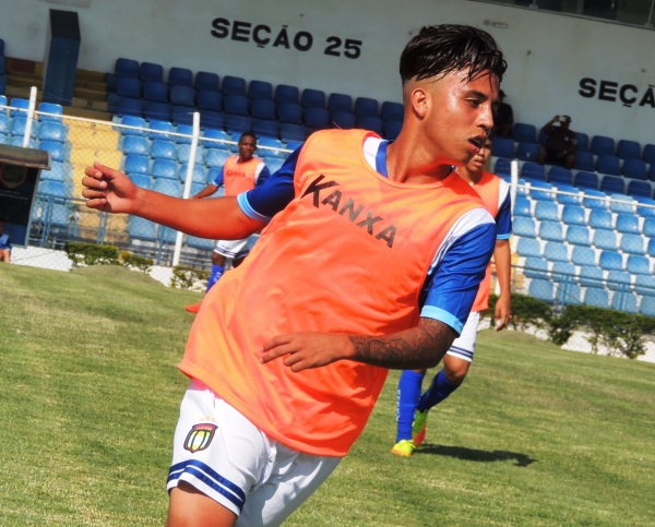 Azul&atilde;o acerta empr&eacute;stimos de Matheus e L&eacute;o Pereira at&eacute; o fim do ano