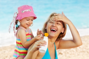 F&eacute;rias saud&aacute;veis: como cuidar da sa&uacute;de das crian&ccedil;as neste ver&atilde;o